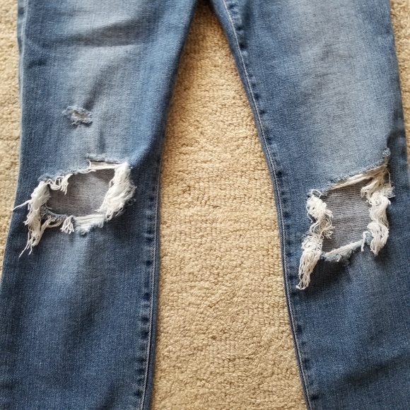 Joe's Jeans The Icon, Kiara Wash, Size 26 - Picture 6 of 8